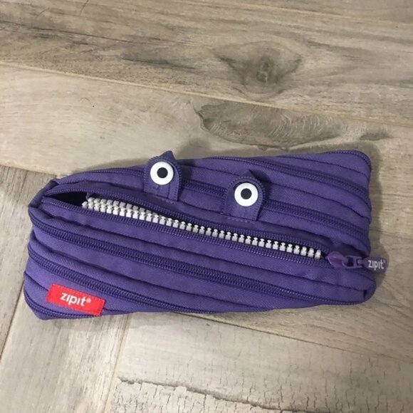 ZIPIT Wildlings Purple Nylon Unravelling Zipper Pencil Case White Teeth & Eyes - Picture 2 of 6